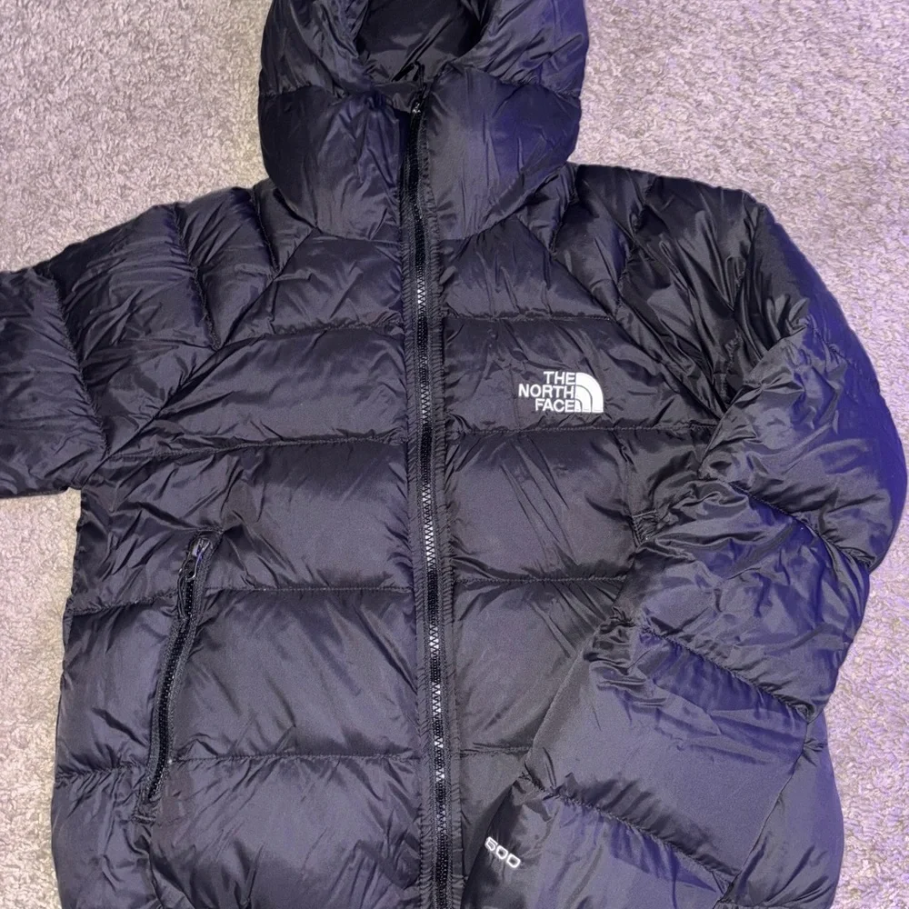 The North Face Women's Puffer Jacket - Picture 5 of 14